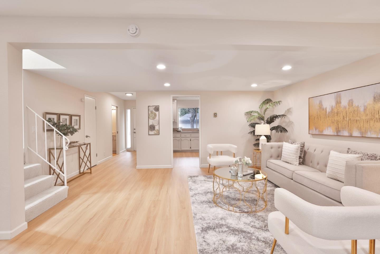 Detail Gallery Image 3 of 32 For 2286 Almaden Rd, San Jose,  CA 95125 - 3 Beds | 2/1 Baths