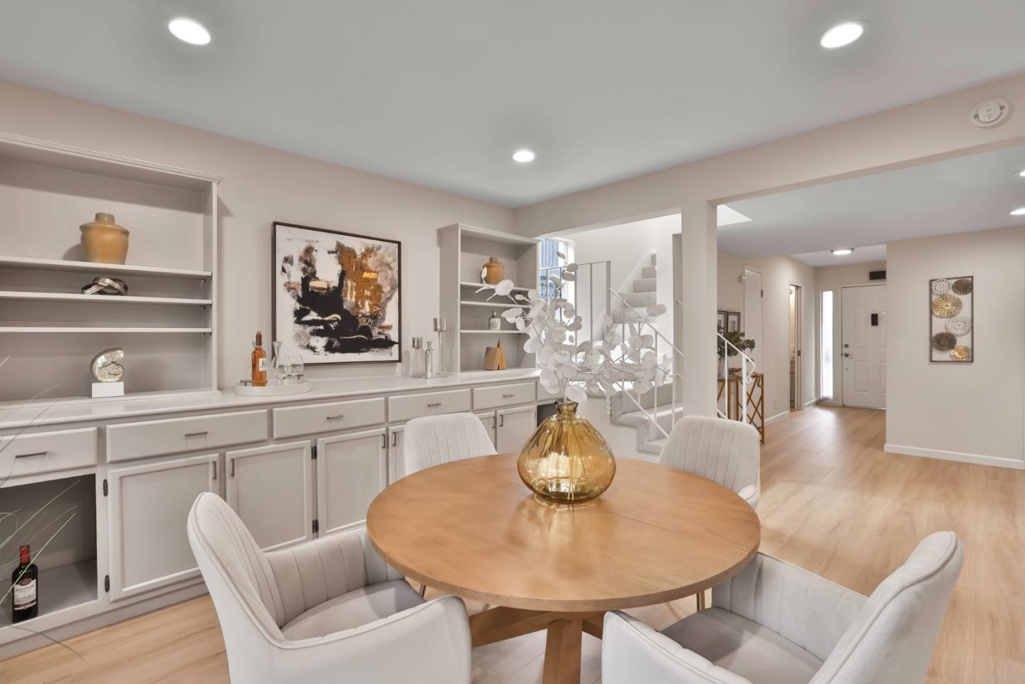 Detail Gallery Image 6 of 32 For 2286 Almaden Rd, San Jose,  CA 95125 - 3 Beds | 2/1 Baths