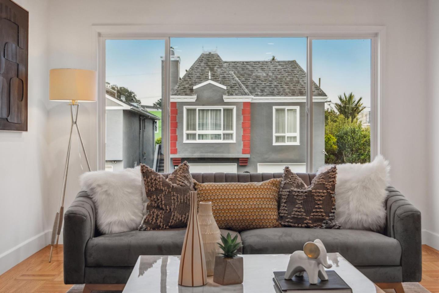 Detail Gallery Image 14 of 70 For 106 Country Club Dr, San Francisco,  CA 94132 - 4 Beds | 3 Baths