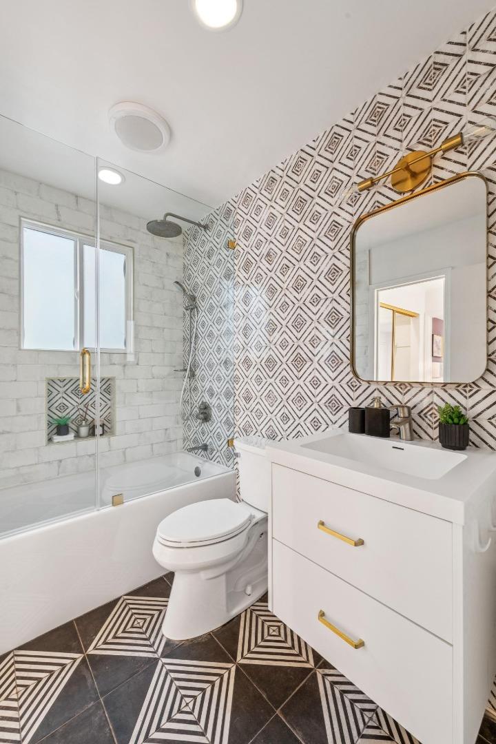 Detail Gallery Image 33 of 70 For 106 Country Club Dr, San Francisco,  CA 94132 - 4 Beds | 3 Baths