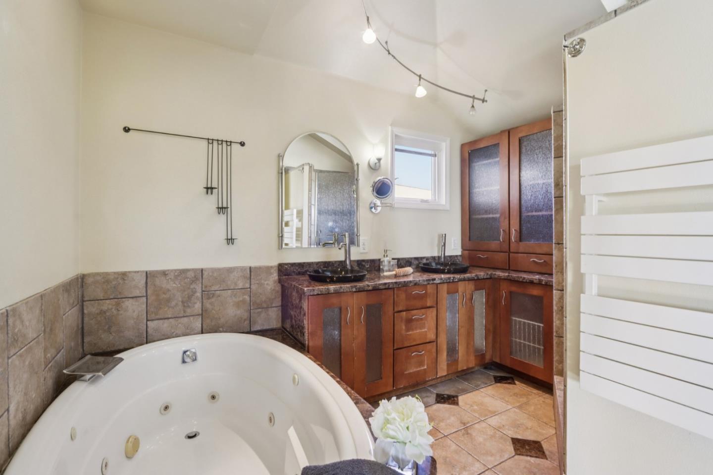 Detail Gallery Image 15 of 20 For 24927 2nd St, Hayward,  CA 94541 - 4 Beds | 3 Baths