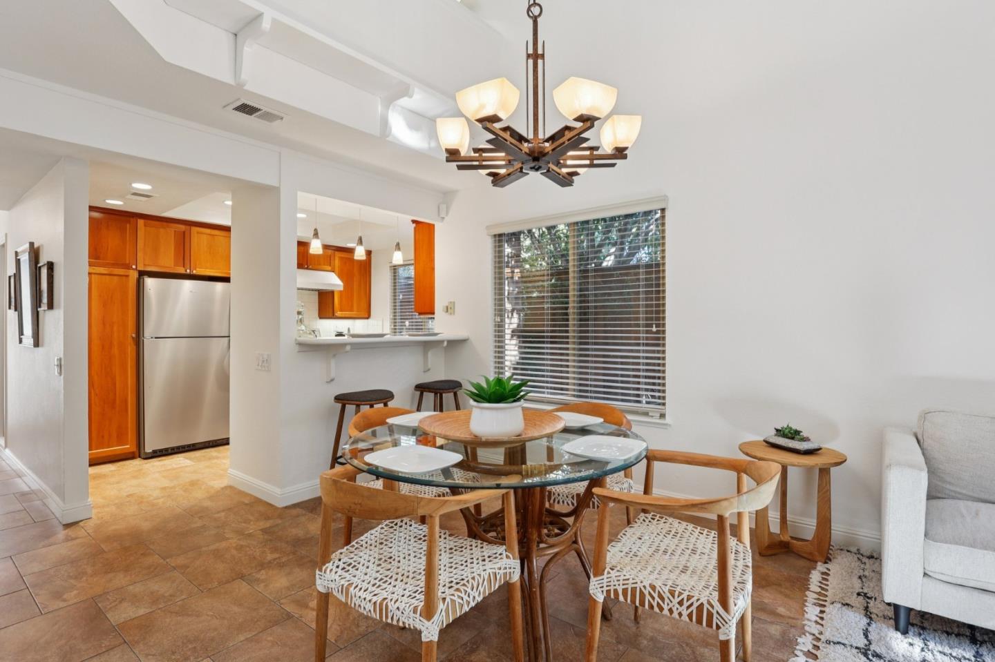 Detail Gallery Image 10 of 33 For 4774 Rio Rita Way, San Jose,  CA 95129 - 2 Beds | 2 Baths