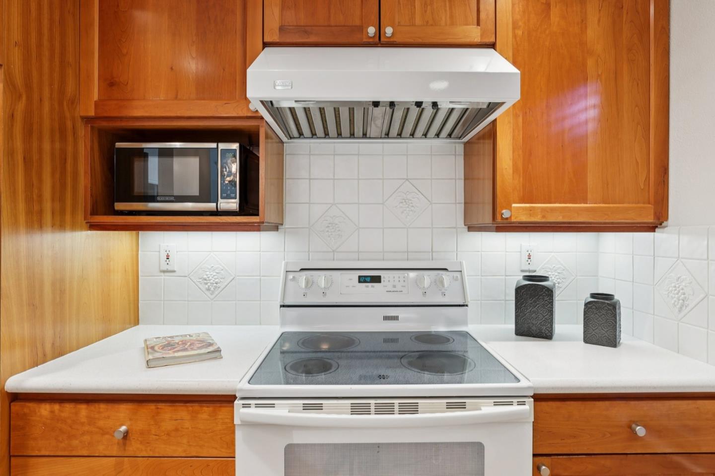 Detail Gallery Image 16 of 33 For 4774 Rio Rita Way, San Jose,  CA 95129 - 2 Beds | 2 Baths