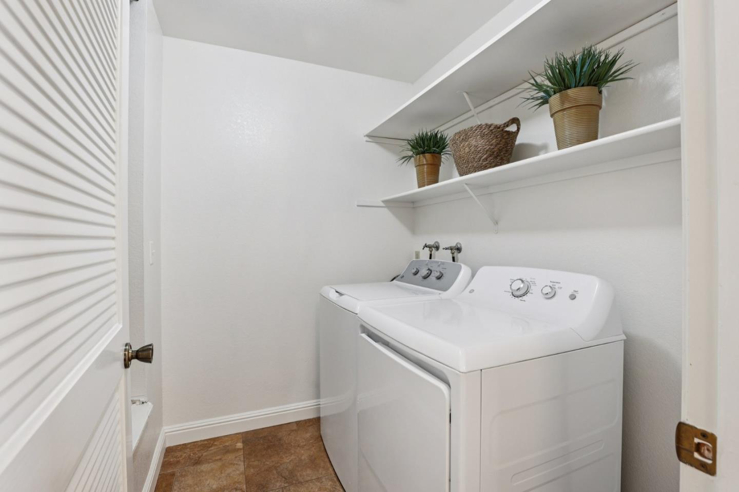 Detail Gallery Image 18 of 33 For 4774 Rio Rita Way, San Jose,  CA 95129 - 2 Beds | 2 Baths