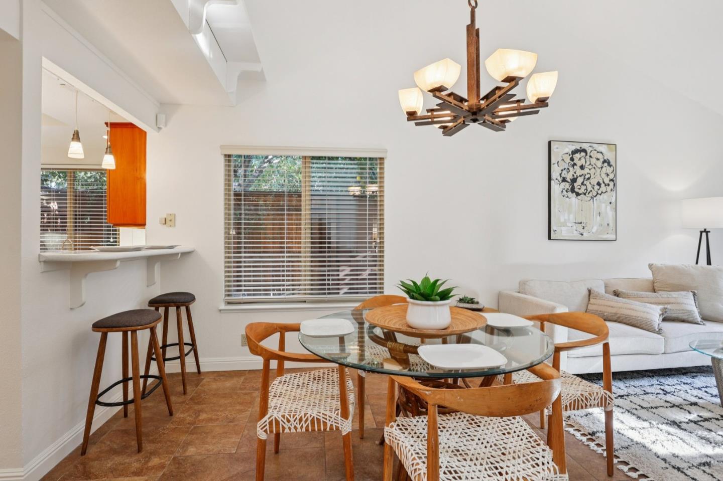 Detail Gallery Image 9 of 33 For 4774 Rio Rita Way, San Jose,  CA 95129 - 2 Beds | 2 Baths