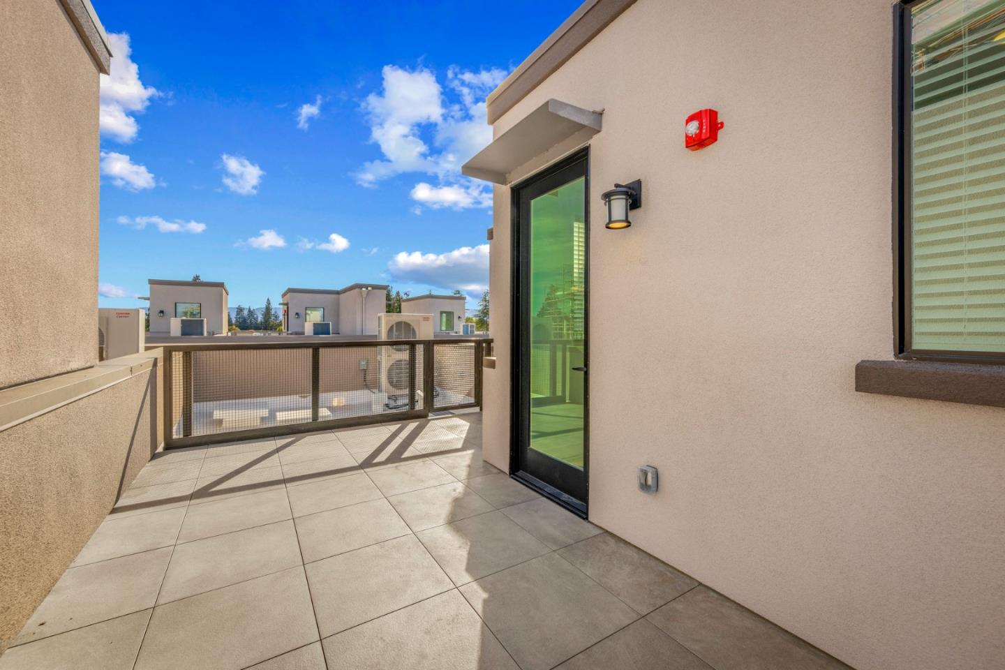 Detail Gallery Image 20 of 27 For 302 Tea Tree Ter #6,  Sunnyvale,  CA 94086 - 2 Beds | 2/1 Baths