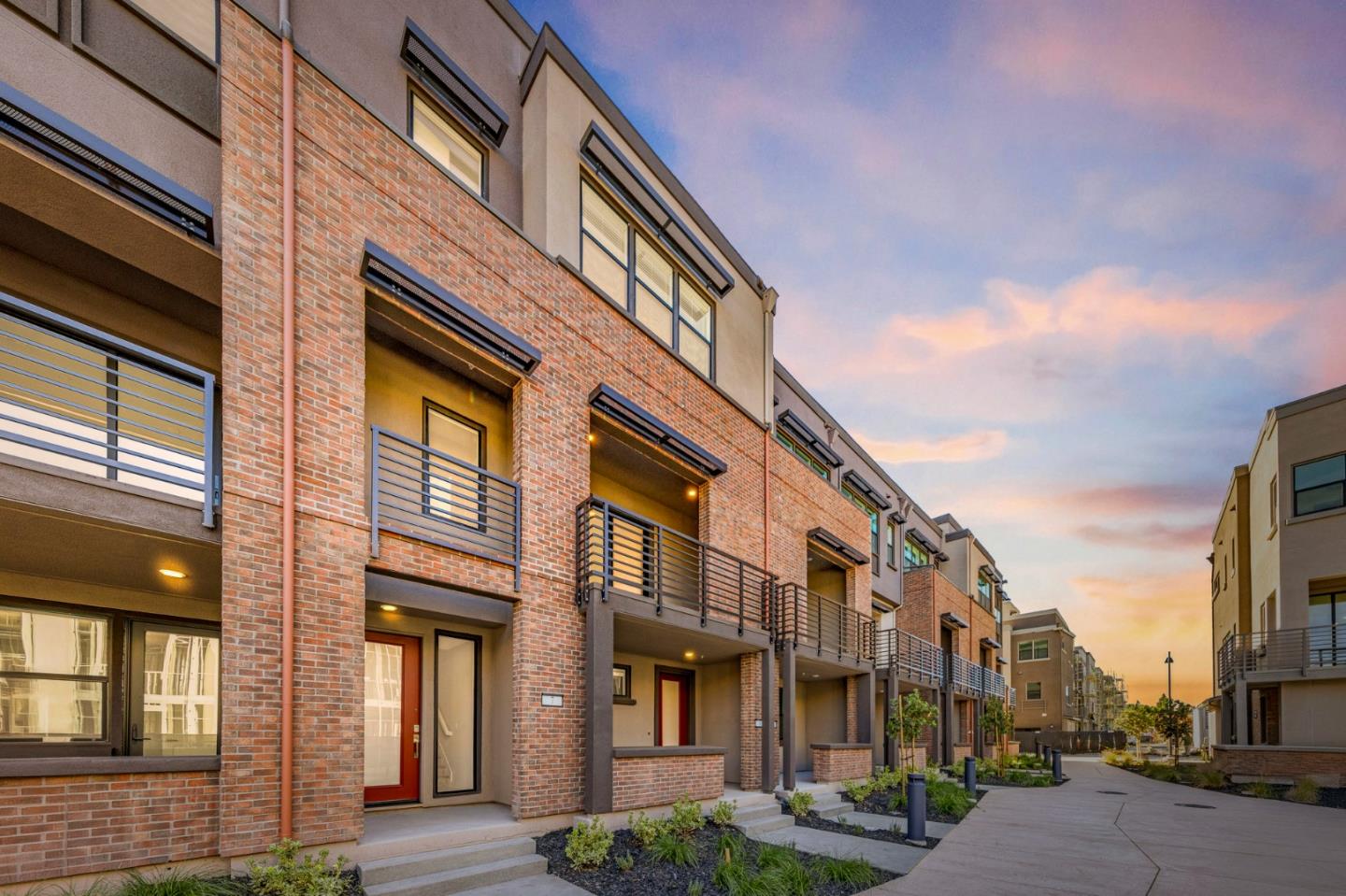 Detail Gallery Image 23 of 27 For 302 Tea Tree Ter #6,  Sunnyvale,  CA 94086 - 2 Beds | 2/1 Baths