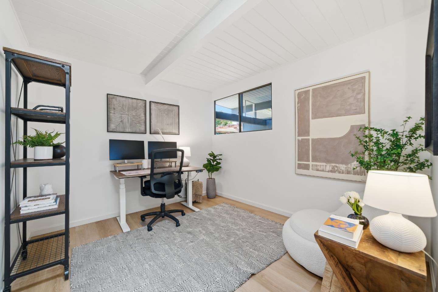 Detail Gallery Image 20 of 38 For 2096 Ticonderoga Dr, San Mateo,  CA 94402 - 5 Beds | 3 Baths