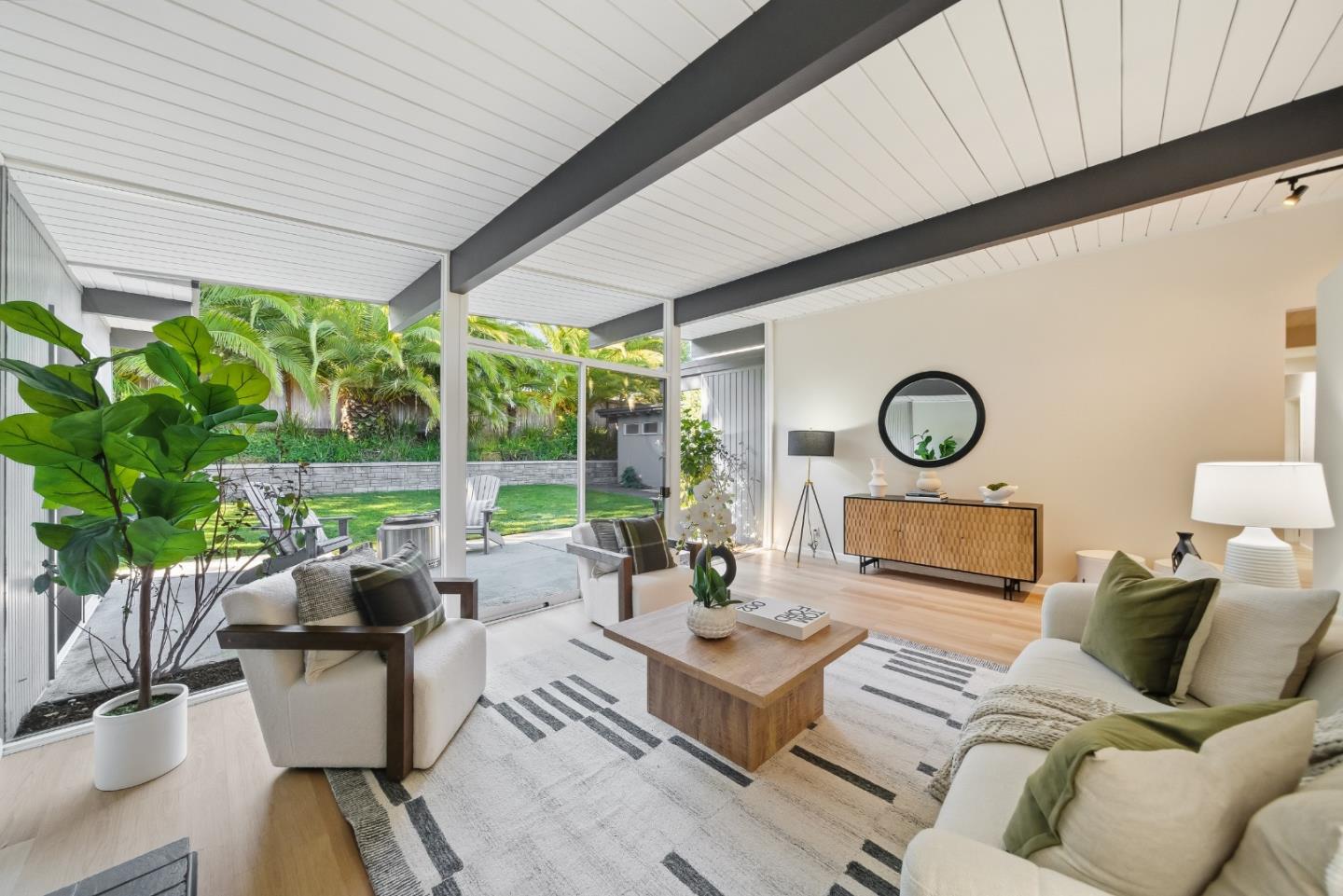 Detail Gallery Image 6 of 38 For 2096 Ticonderoga Dr, San Mateo,  CA 94402 - 5 Beds | 3 Baths