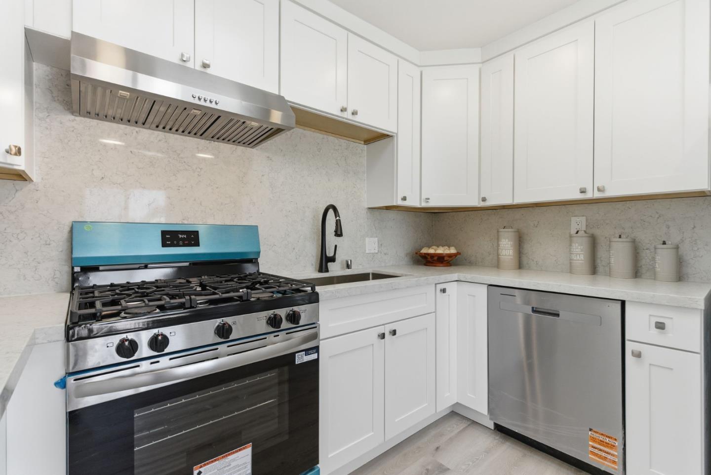 Detail Gallery Image 16 of 53 For 26 W View Ave, San Francisco,  CA 94134 - 2 Beds | 3 Baths