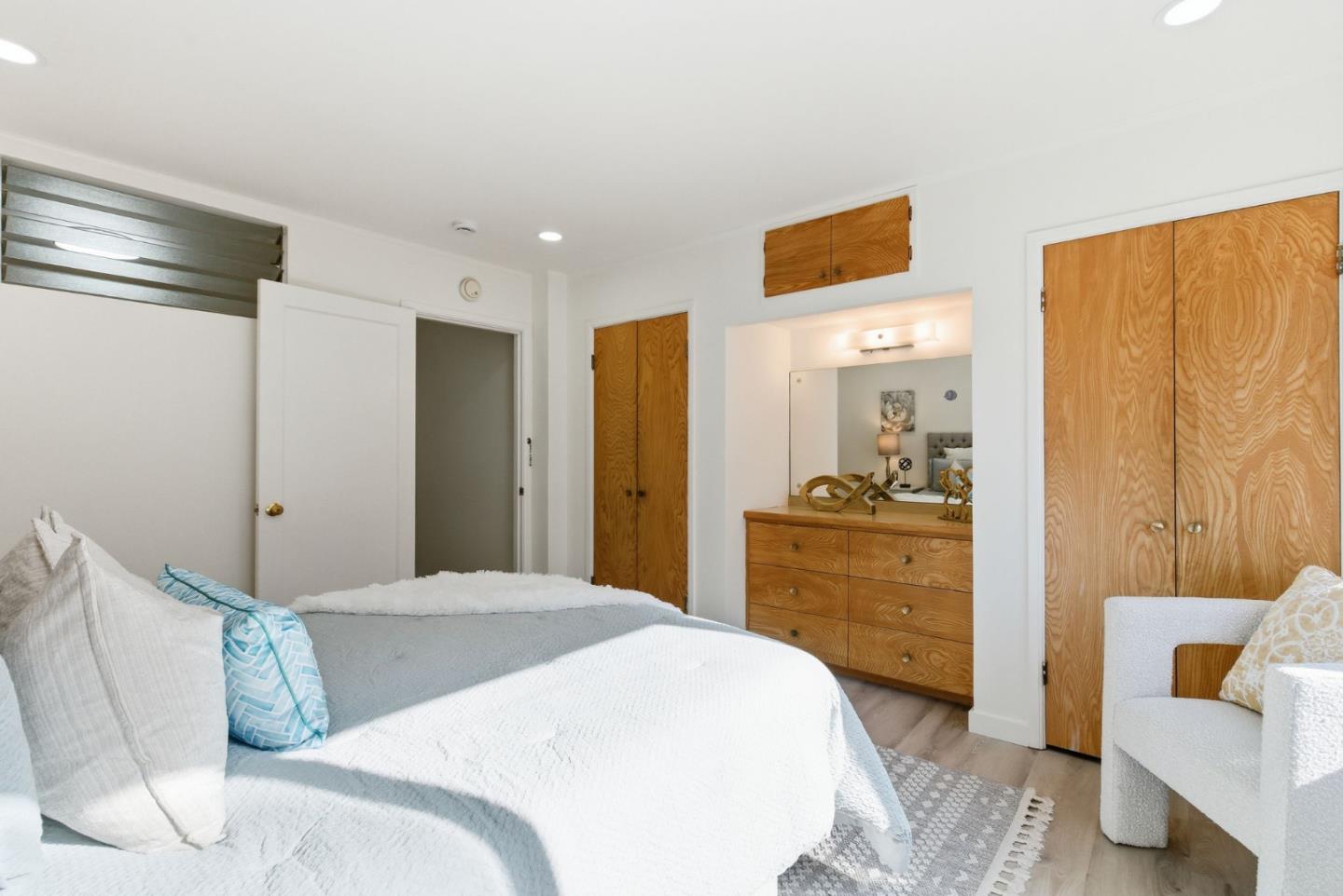 Detail Gallery Image 22 of 53 For 26 W View Ave, San Francisco,  CA 94134 - 2 Beds | 3 Baths