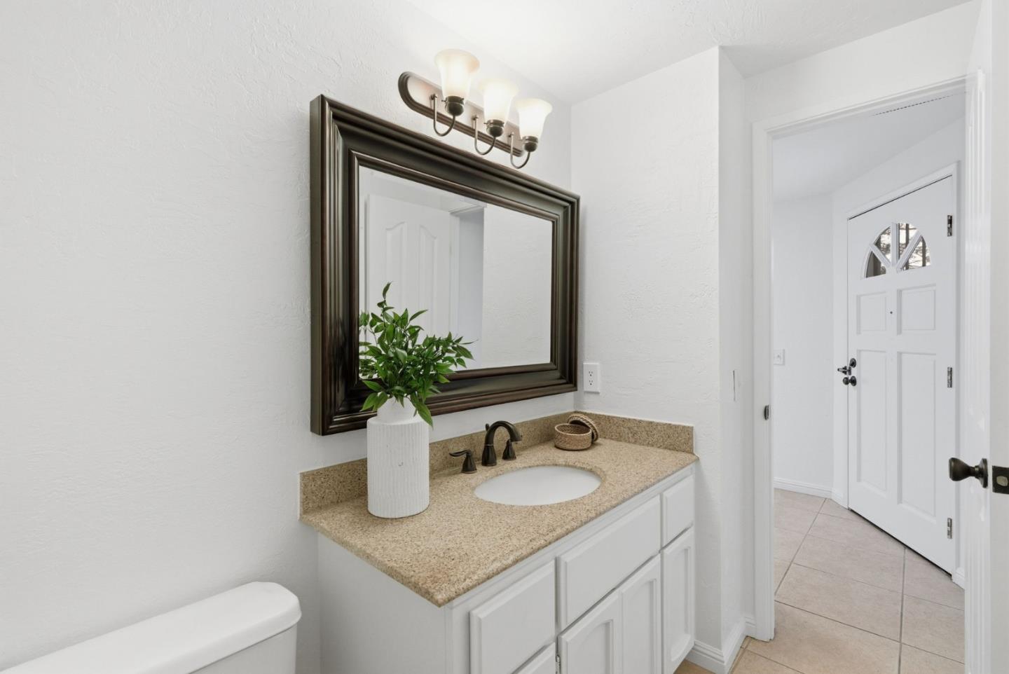 Detail Gallery Image 18 of 77 For 1144 Cherryview Ln, San Jose,  CA 95118 - 3 Beds | 2/1 Baths