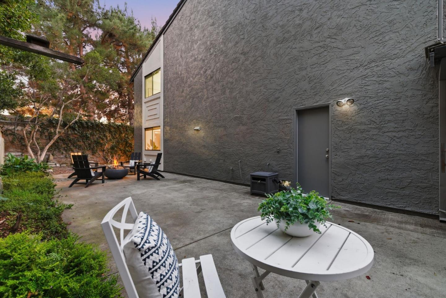 Detail Gallery Image 49 of 77 For 1144 Cherryview Ln, San Jose,  CA 95118 - 3 Beds | 2/1 Baths