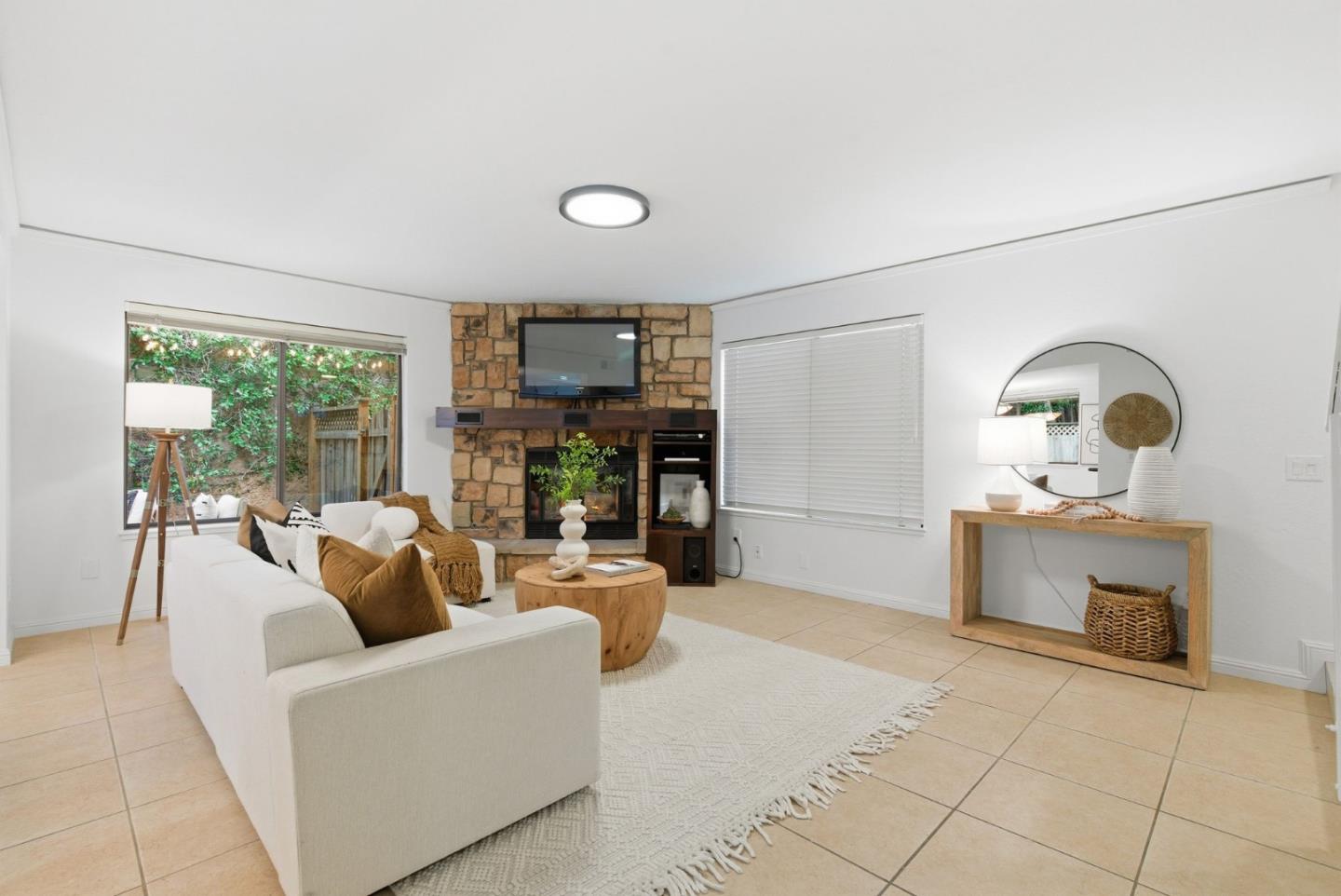 Detail Gallery Image 5 of 77 For 1144 Cherryview Ln, San Jose,  CA 95118 - 3 Beds | 2/1 Baths