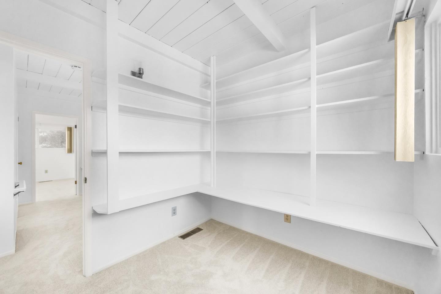 Detail Gallery Image 21 of 36 For 514 6th St, Pacific Grove,  CA 93950 - 2 Beds | 1/1 Baths