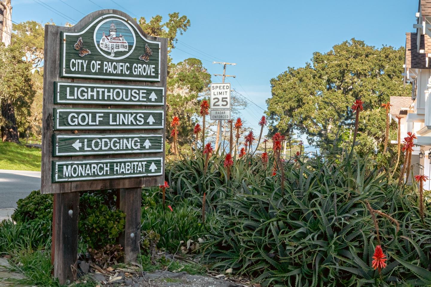 Detail Gallery Image 34 of 36 For 514 6th St, Pacific Grove,  CA 93950 - 2 Beds | 1/1 Baths