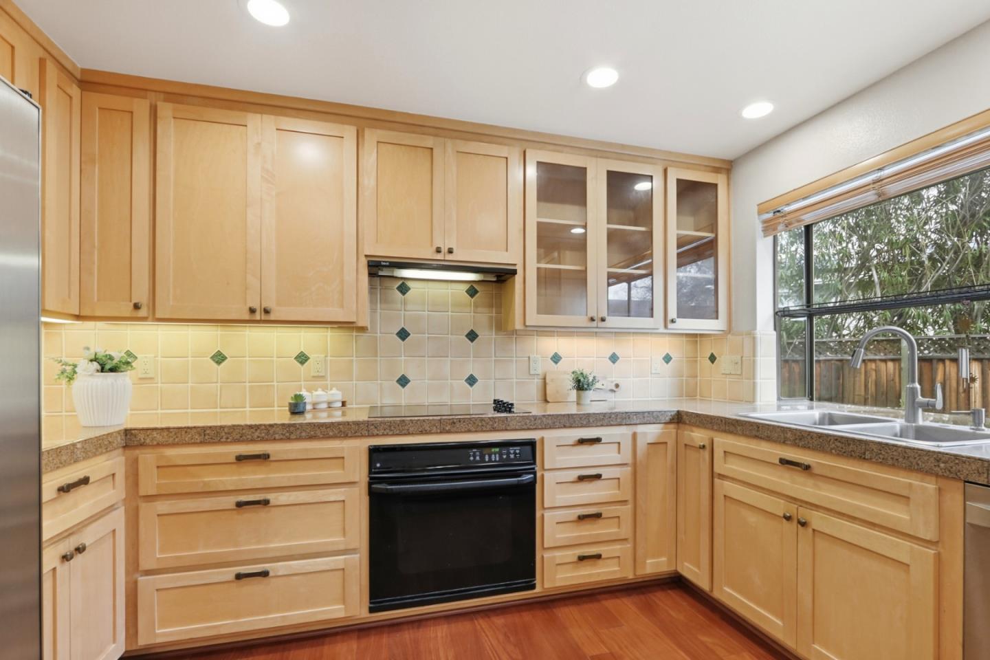 Detail Gallery Image 9 of 19 For 1522 Ivan Pl, San Jose,  CA 95120 - 4 Beds | 2/1 Baths