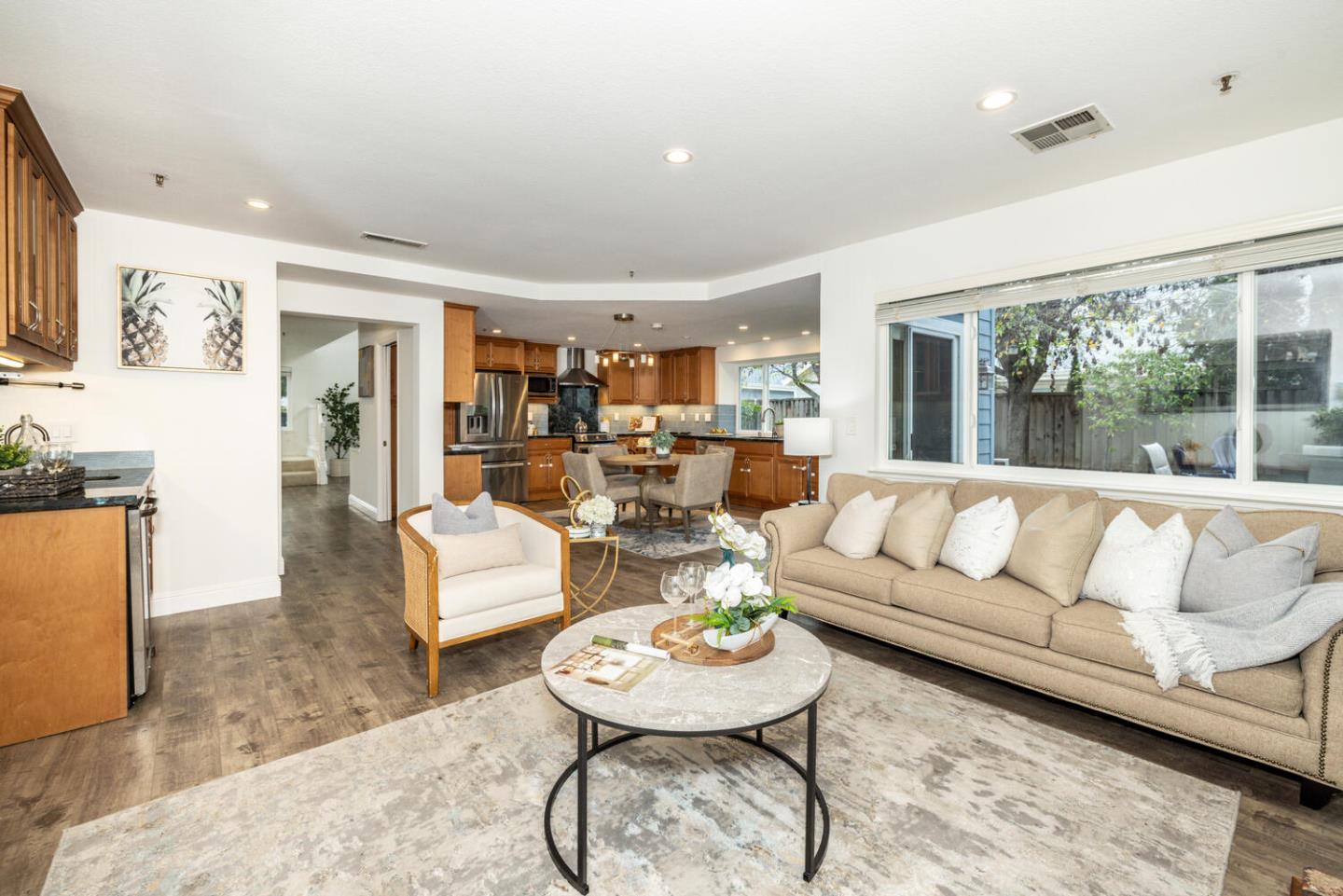 Detail Gallery Image 15 of 62 For 290 Billingsgate, Foster City,  CA 94404 - 3 Beds | 2/1 Baths