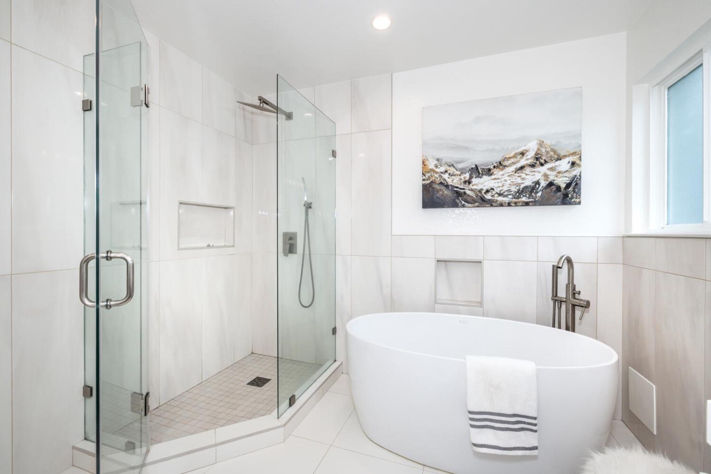 Detail Gallery Image 26 of 62 For 290 Billingsgate, Foster City,  CA 94404 - 3 Beds | 2/1 Baths