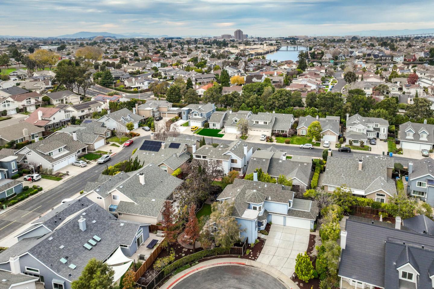 Detail Gallery Image 48 of 62 For 290 Billingsgate, Foster City,  CA 94404 - 3 Beds | 2/1 Baths