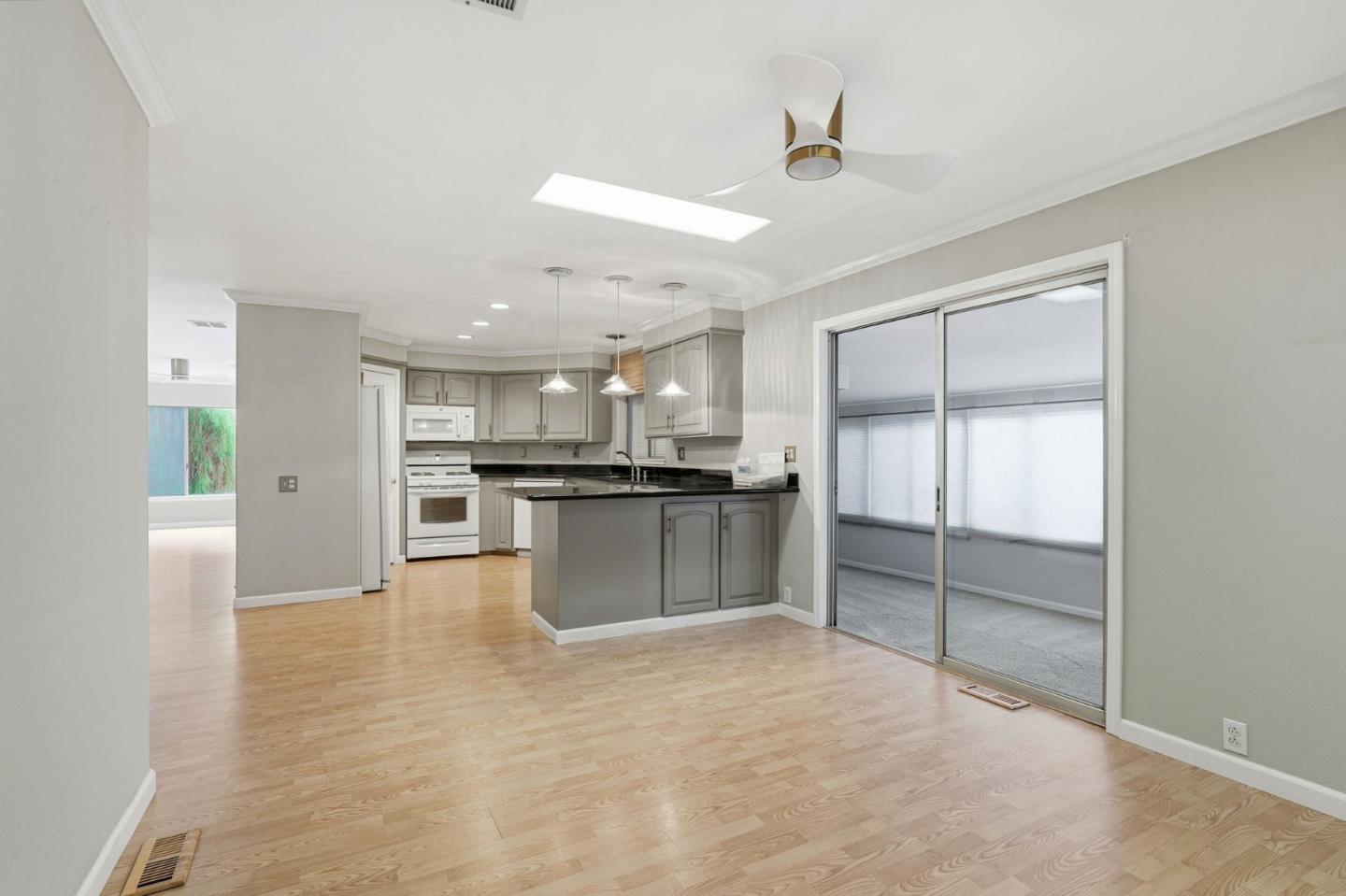 Detail Gallery Image 15 of 38 For 32 Quail Hollow Dr #32,  San Jose,  CA 95128 - 2 Beds | 2 Baths