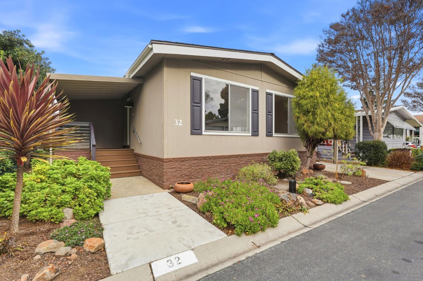 Detail Gallery Image 2 of 38 For 32 Quail Hollow Dr #32,  San Jose,  CA 95128 - 2 Beds | 2 Baths