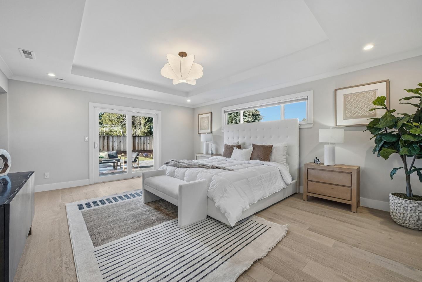 Detail Gallery Image 16 of 40 For 1031 Enderby Way, Sunnyvale,  CA 94087 - 4 Beds | 3/1 Baths