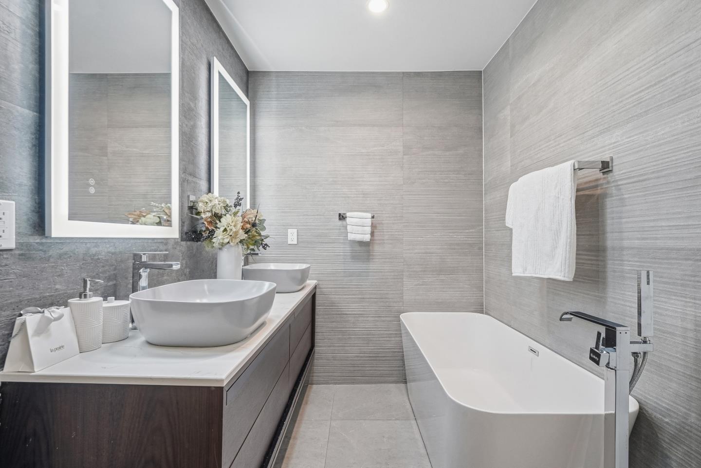 Detail Gallery Image 20 of 40 For 1031 Enderby Way, Sunnyvale,  CA 94087 - 4 Beds | 3/1 Baths