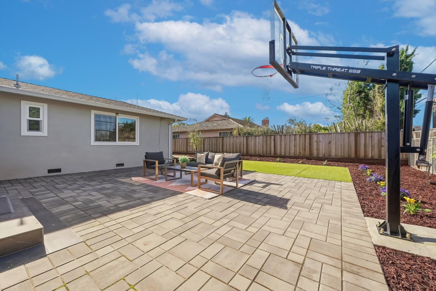 Detail Gallery Image 30 of 40 For 1031 Enderby Way, Sunnyvale,  CA 94087 - 4 Beds | 3/1 Baths