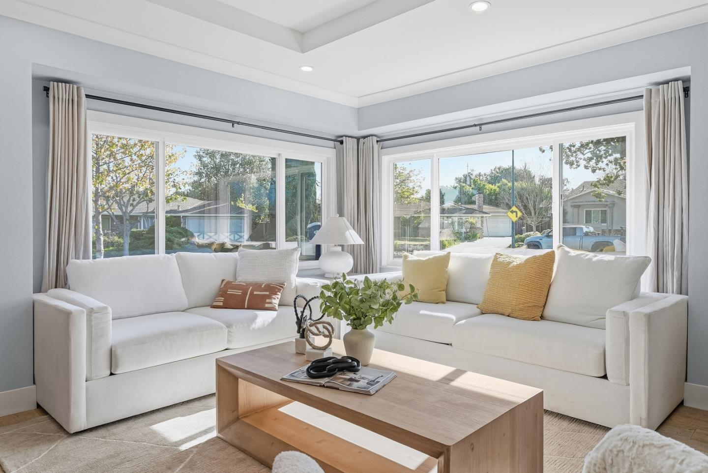 Detail Gallery Image 5 of 40 For 1031 Enderby Way, Sunnyvale,  CA 94087 - 4 Beds | 3/1 Baths