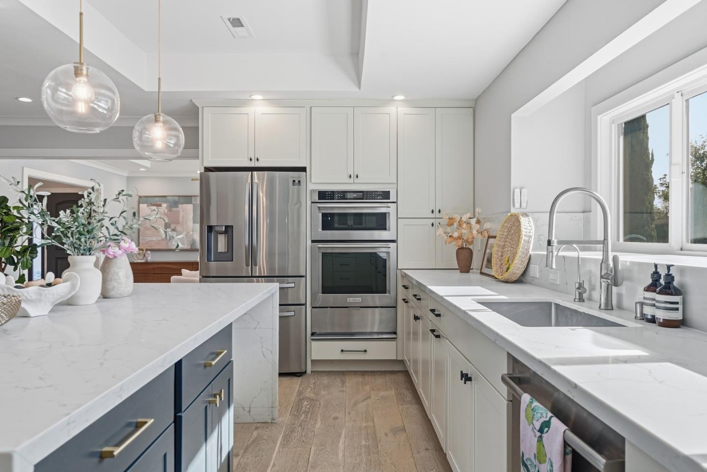 Detail Gallery Image 8 of 40 For 1031 Enderby Way, Sunnyvale,  CA 94087 - 4 Beds | 3/1 Baths