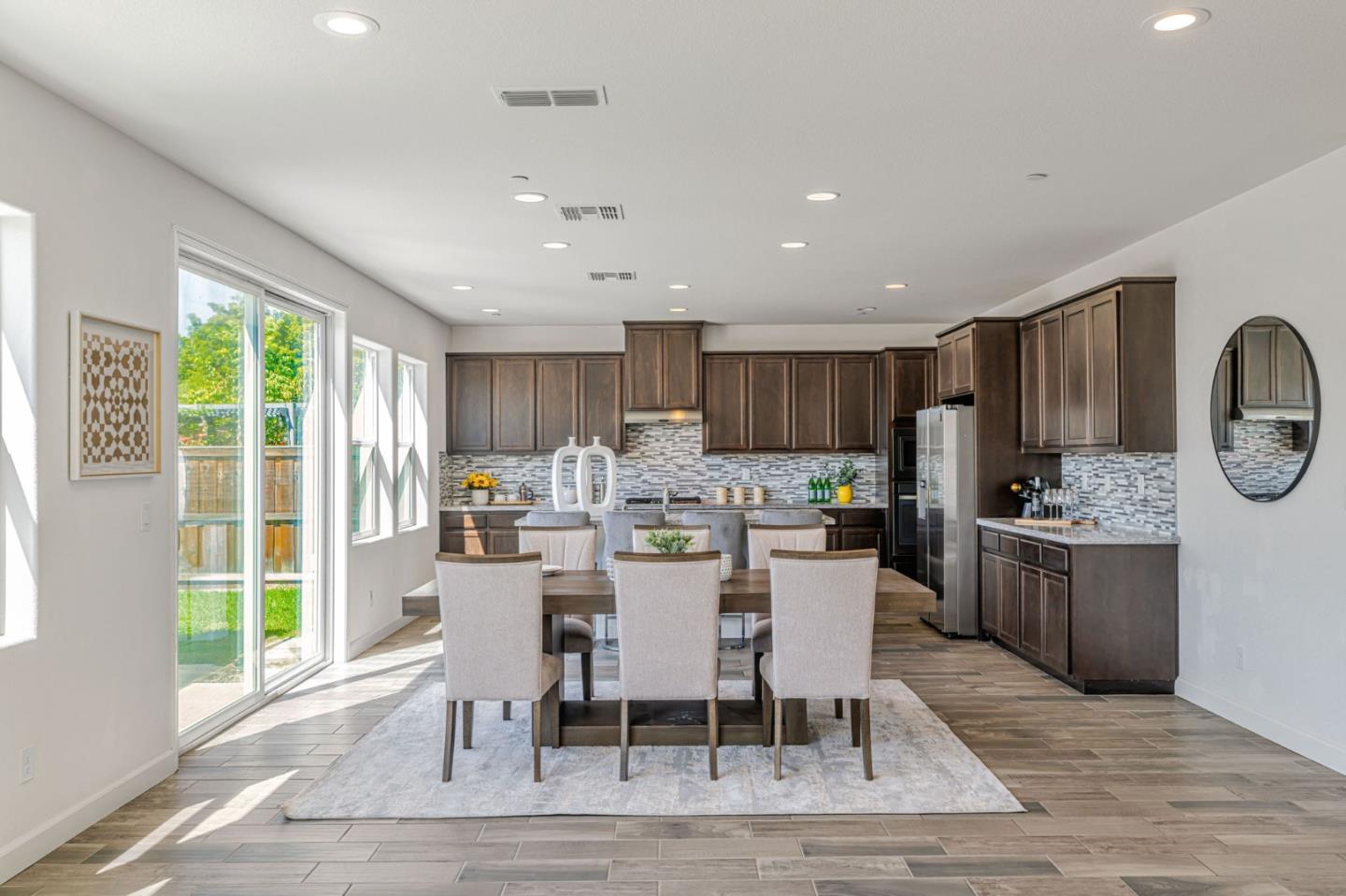 Detail Gallery Image 14 of 49 For 1798 Ponderosa Dr, Tracy,  CA 95376 - 4 Beds | 3 Baths