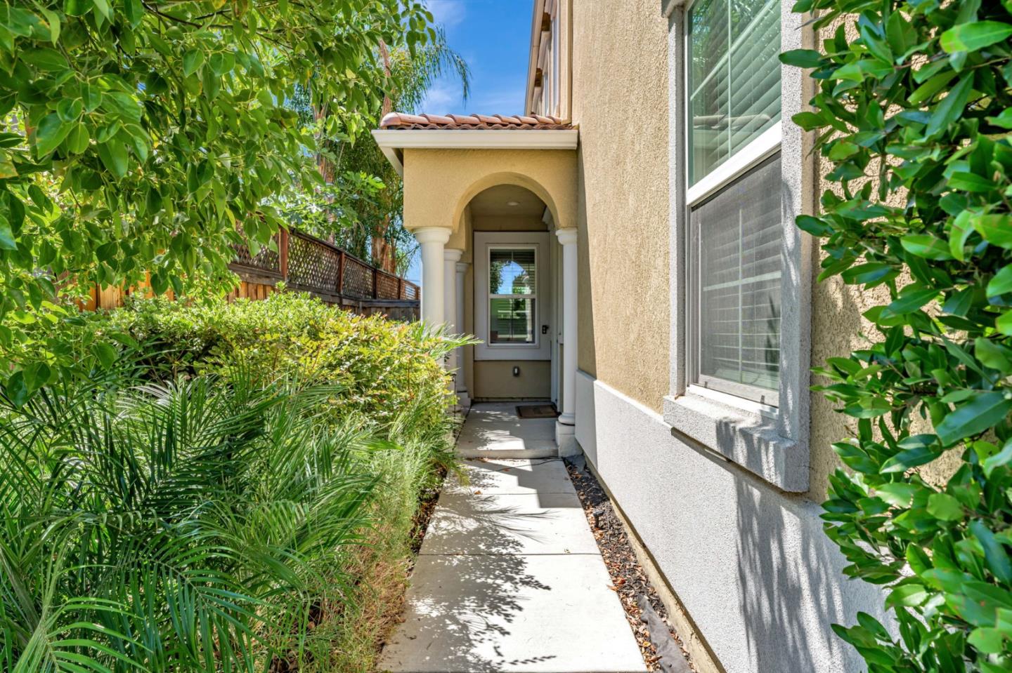 Detail Gallery Image 5 of 49 For 1798 Ponderosa Dr, Tracy,  CA 95376 - 4 Beds | 3 Baths