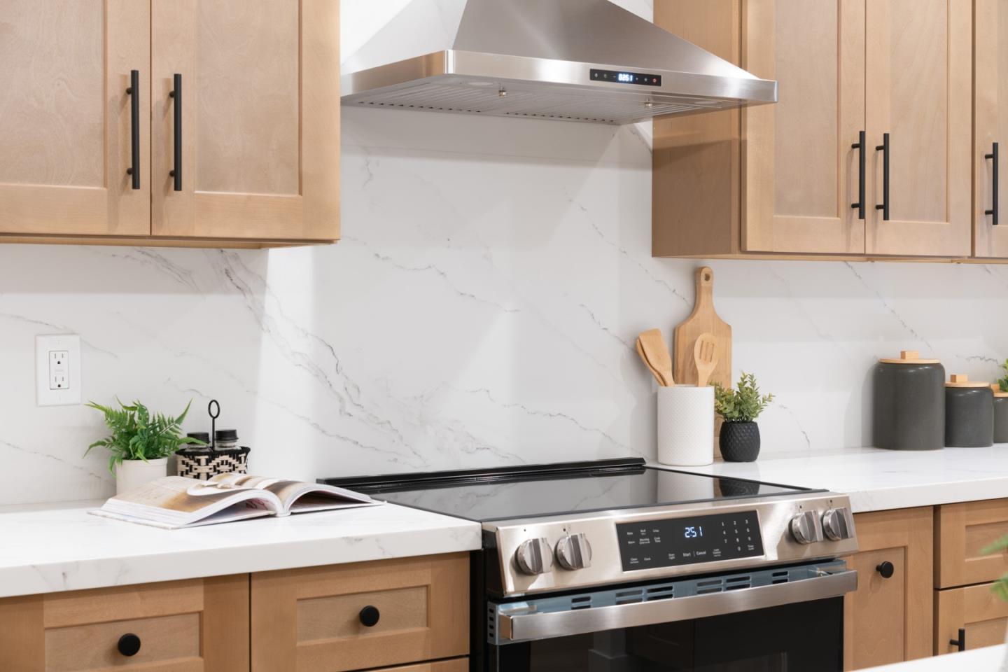 Detail Gallery Image 6 of 22 For 6256 Hokett Way, San Jose,  CA 95123 - 3 Beds | 2 Baths