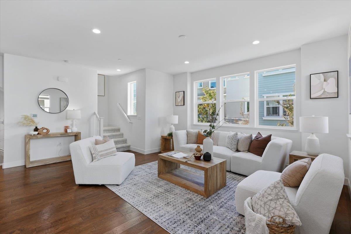 Detail Gallery Image 13 of 60 For 125 Maidenhair Ter, Sunnyvale,  CA 94086 - 3 Beds | 3/1 Baths