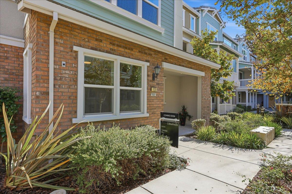 Detail Gallery Image 52 of 60 For 125 Maidenhair Ter, Sunnyvale,  CA 94086 - 3 Beds | 3/1 Baths