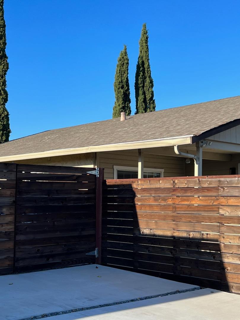 Detail Gallery Image 17 of 20 For 2829 Hilltop Rd, Concord,  CA 94520 - 4 Beds | 2 Baths