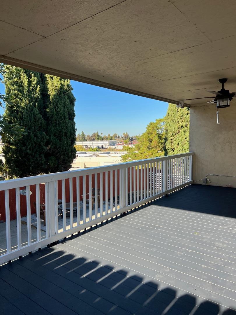 Detail Gallery Image 4 of 20 For 2829 Hilltop Rd, Concord,  CA 94520 - 4 Beds | 2 Baths