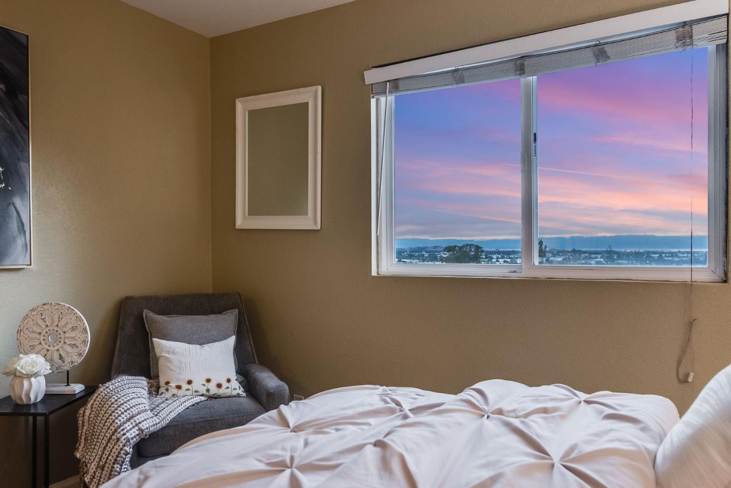 Detail Gallery Image 3 of 20 For 715 Heath Ct #388,  Hayward,  CA 94544 - 2 Beds | 2 Baths