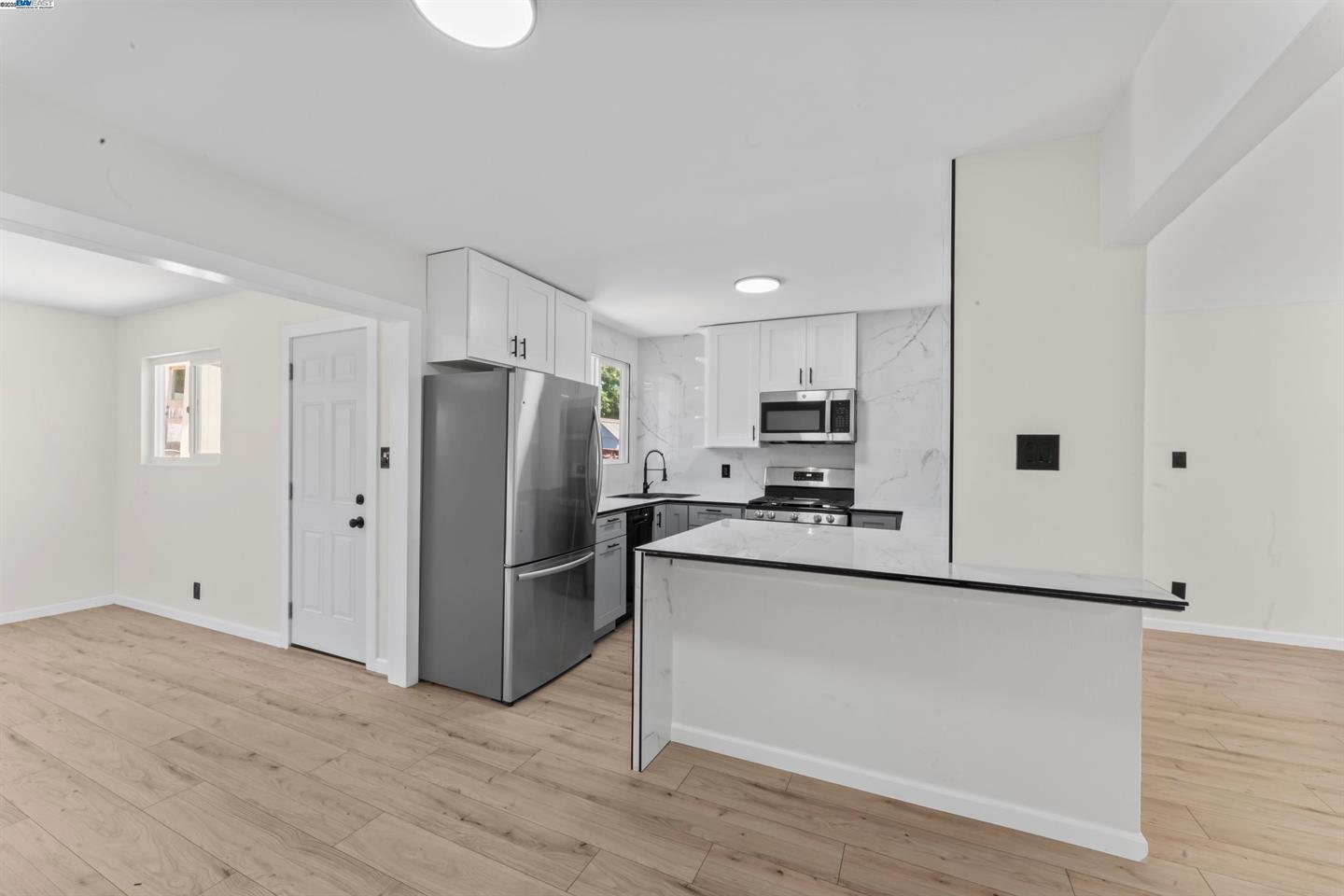 Detail Gallery Image 5 of 20 For 2512 Tennessee St, Vallejo,  CA 94591 - 3 Beds | 1 Baths