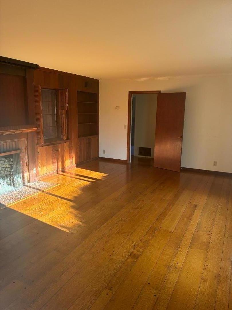 Detail Gallery Image 3 of 7 For 1150 Stockbridge Ave, Redwood City,  CA 94061 - 3 Beds | 2 Baths