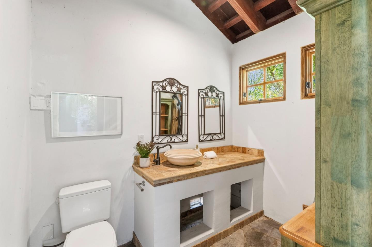 Detail Gallery Image 44 of 66 For 330 Ridgeway Rd, Woodside,  CA 94062 - 5 Beds | 3/2 Baths