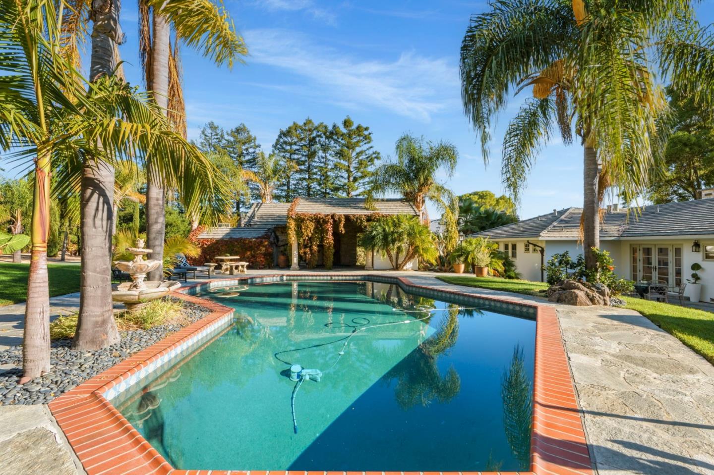 Detail Gallery Image 54 of 66 For 330 Ridgeway Rd, Woodside,  CA 94062 - 5 Beds | 3/2 Baths