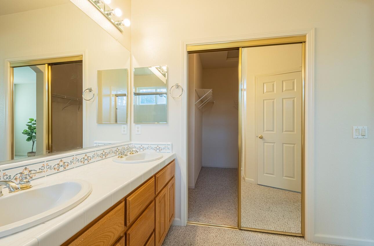 Detail Gallery Image 23 of 32 For 1797 Windsor St, Salinas,  CA 93906 - 3 Beds | 2 Baths