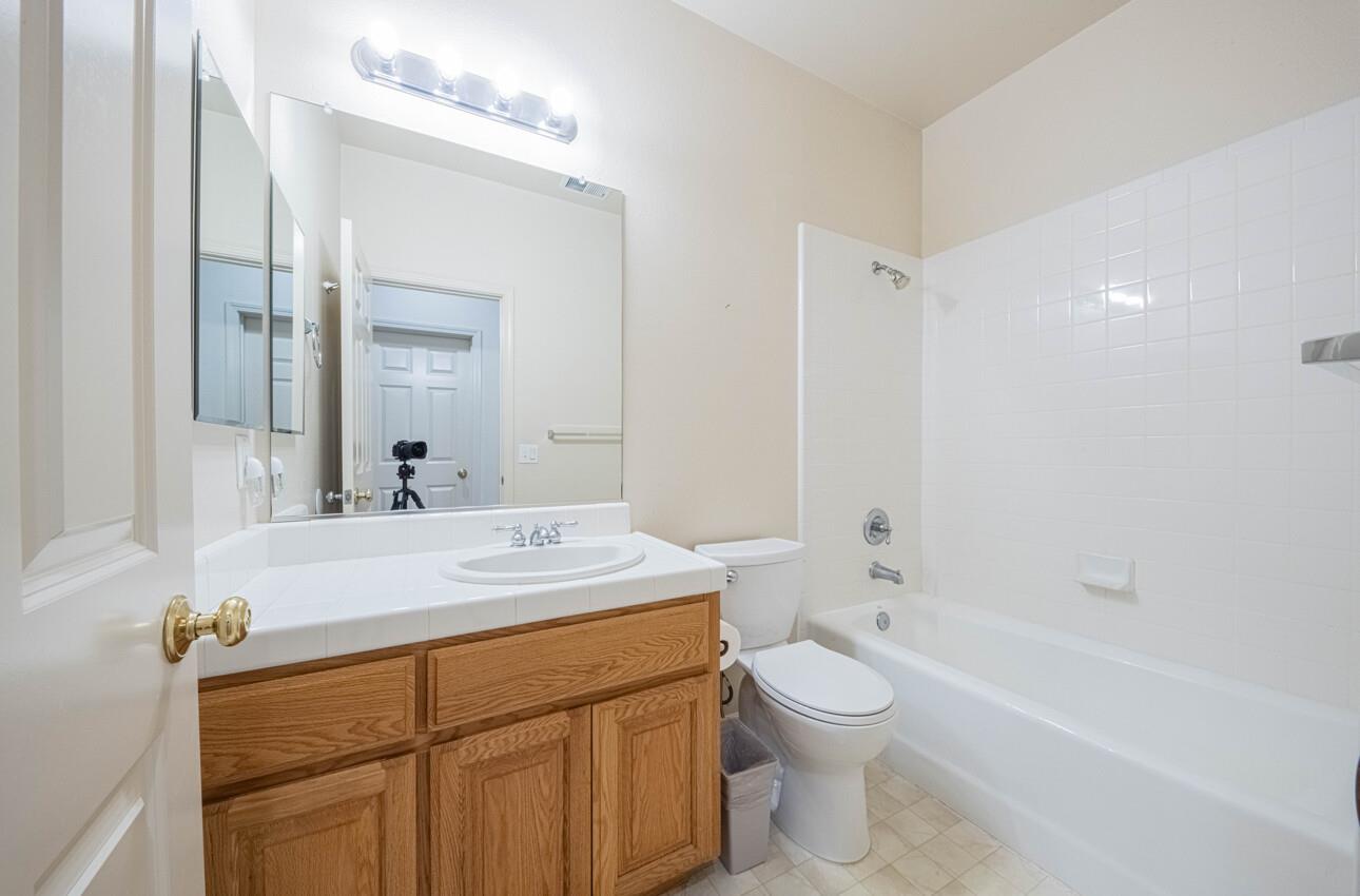 Detail Gallery Image 29 of 32 For 1797 Windsor St, Salinas,  CA 93906 - 3 Beds | 2 Baths
