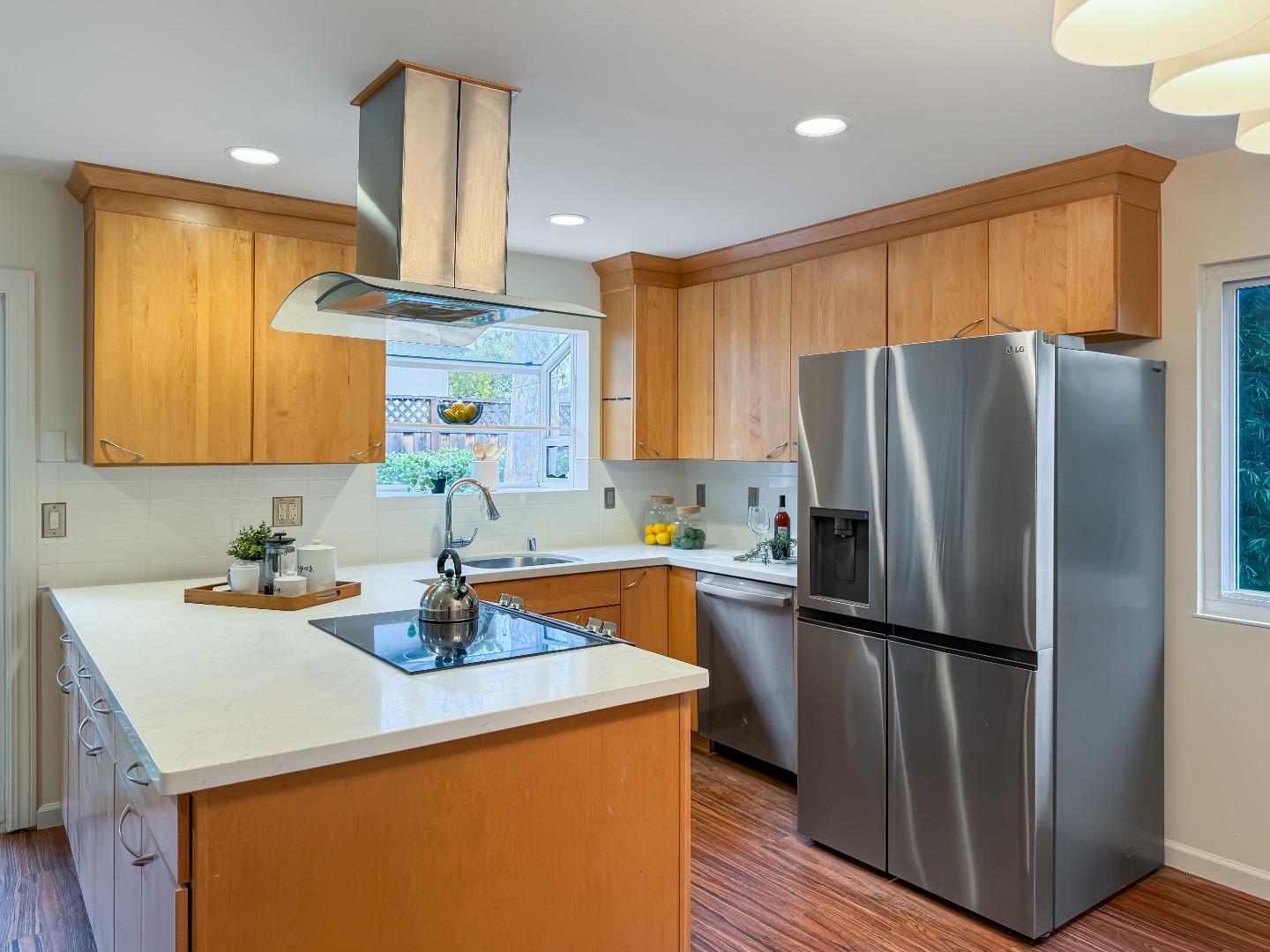 Detail Gallery Image 14 of 39 For 4182 Mountcastle Way, San Jose,  CA 95136 - 3 Beds | 2 Baths