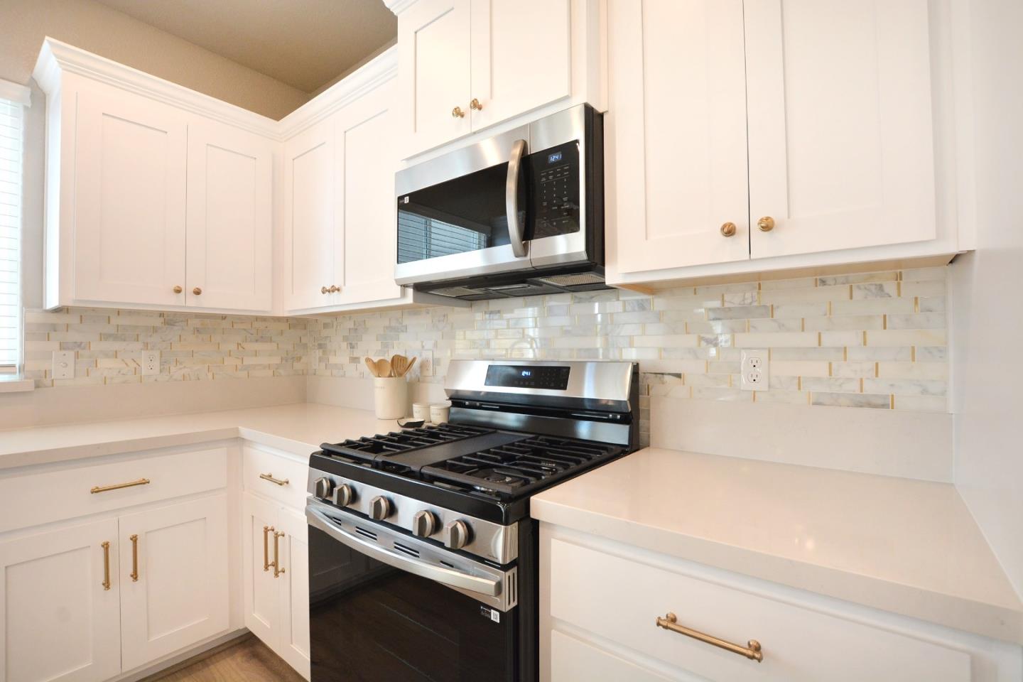 Detail Gallery Image 8 of 28 For 813 Big Range Way, Rocklin,  CA 95765 - 4 Beds | 3 Baths