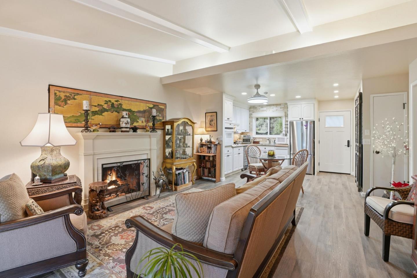 Detail Gallery Image 10 of 28 For 75 Hacienda Carmel, Carmel,  CA 93923 - 2 Beds | 2 Baths