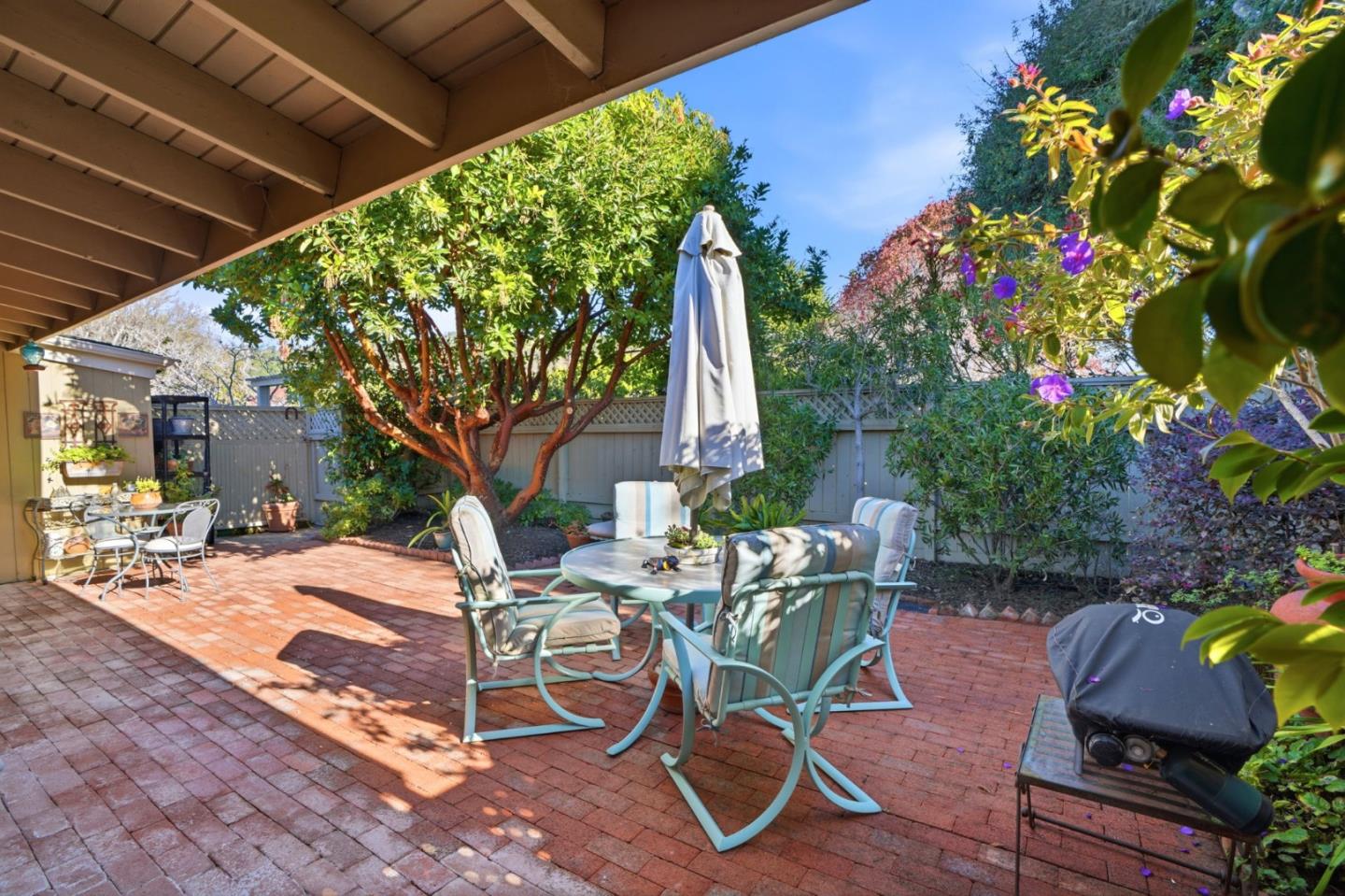 Detail Gallery Image 22 of 28 For 75 Hacienda Carmel, Carmel,  CA 93923 - 2 Beds | 2 Baths