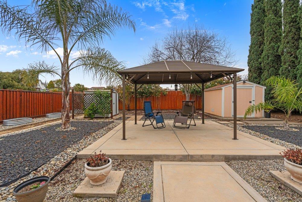 Detail Gallery Image 21 of 28 For 920 Talbot Dr, Hollister,  CA 95023 - 4 Beds | 2/1 Baths